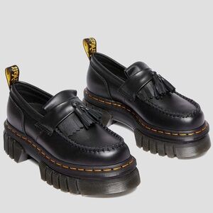 Dr. Martens AUDRICK NAPPA LUX PLATFORM LOAFERS